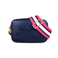 MARC JACOBS 浮雕LOGO全皮革拉鍊寬背帶相機包(靛藍)